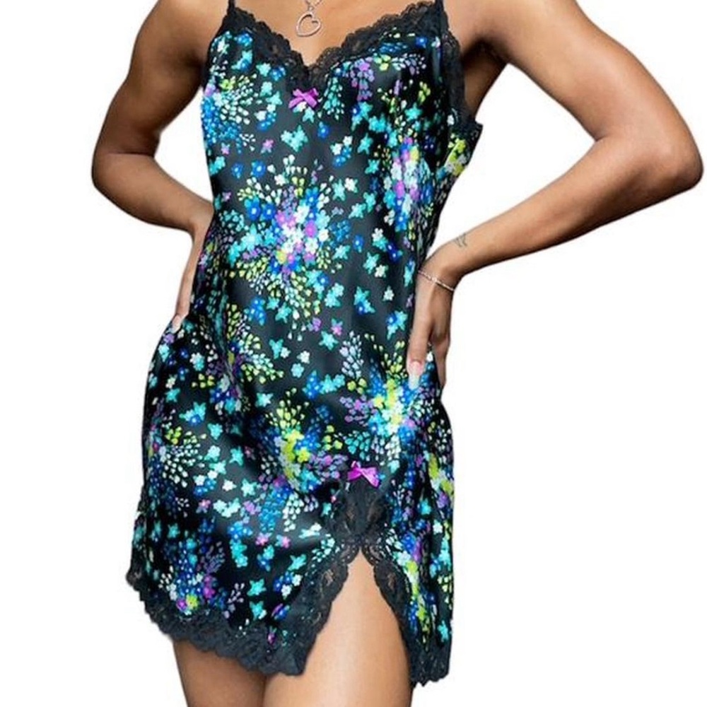 Victoria Secret Midnight Floral Slip small